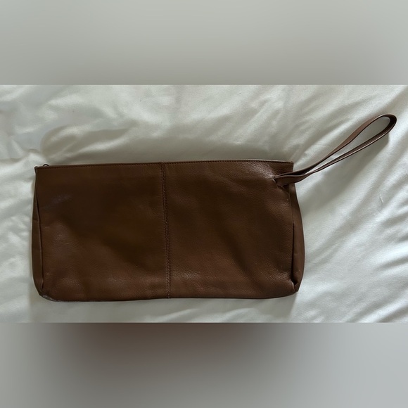 B.Young Vintage Brown Leather Wristlet - Picture 2 of 6